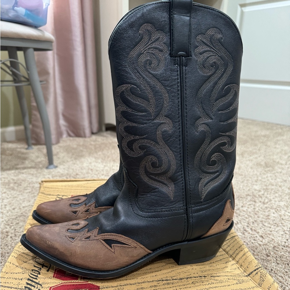 Durango Women’s Western Boot - Size 9 Black and Brown